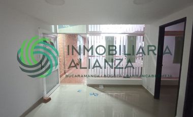 oficina en arriendo en sector comercial. Cod A13593