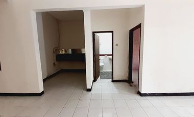Rumah Carport 2 Mobil di Babatan Mukti Termurah