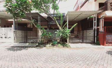 Rumah Carport 2 Mobil di Babatan Mukti Termurah