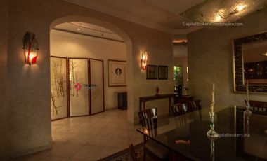 Casa de lujo en Venta en Ajijic con Alberca y Terraza con vista a la laguna