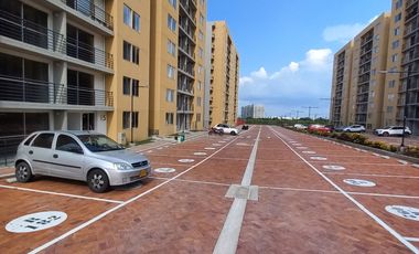 apartamento en arriendo en conjunto residencial eco santa cruz piso 10. Cod A14043