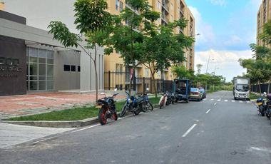 apartamento en arriendo en conjunto residencial eco santa cruz piso 10. Cod A14043