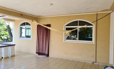 EN VENTA CASA EN ACAPULCO PIE DE LA CUESTA CERCA DEL MAR Y LA LAGUNA