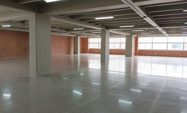 LOCAL EN ARRIENDO UBICADO EN EL SECTOR SANTAFE