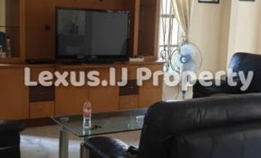 Disewakan Rumah di Telaga Biru Alam Sutera