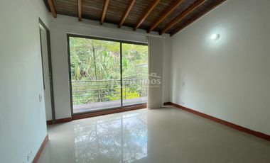 casa en arriendo en cumbres. Cod A776451
