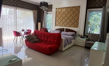 Rumah Mewah Posisi Hook Ada Private Pool Area Grisenda PIK