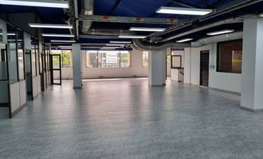 edificio en arriendo/venta en av. 30 de agosto. Cod A19477