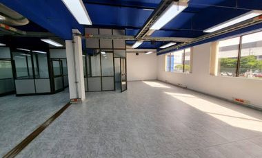 edificio en arriendo/venta en av. 30 de agosto. Cod A19477