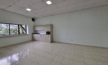 edificio en arriendo/venta en av. 30 de agosto. Cod A19477