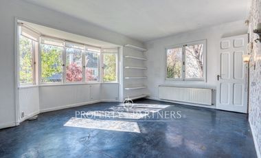 Amplia casa en venta cercana a parque Metropolitano, Providencia.