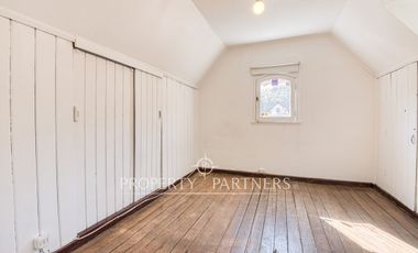 Amplia casa en venta cercana a parque Metropolitano, Providencia.