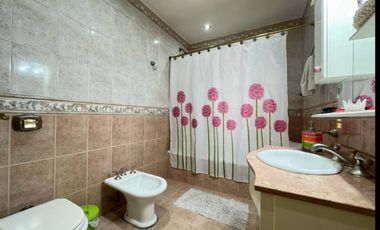 Chalet en venta en Villa Luzuriaga