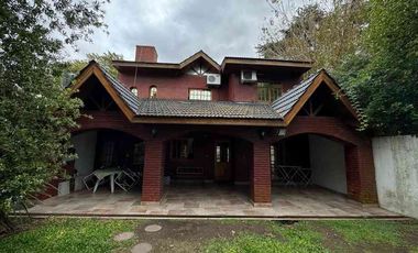 Chalet en venta en Villa Luzuriaga