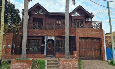 Chalet en venta en Villa Luzuriaga