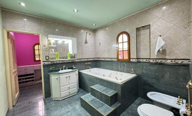 Chalet en venta en Villa Luzuriaga