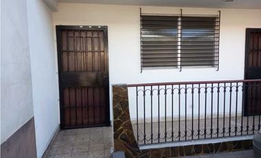 SE VENDE CASA SEPARADA EN 3 UNIDADES, RIO ABAJO DE 800M2