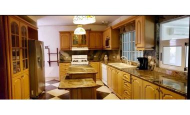 CASA EN CONDADO DEL REY CON PISCINA Y 6 RECAMARAS + CBS