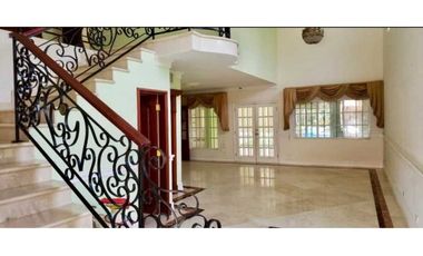CASA EN CONDADO DEL REY CON PISCINA Y 6 RECAMARAS + CBS
