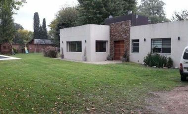 Chalet en venta en Moreno