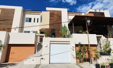CASA PEZ GALLO 923 - Casa en venta en Los Mangos, Puerto Vallarta