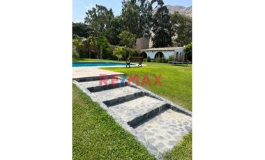 Casa De Campo En Venta En Cieneguilla 2Da Etapa 2947M2