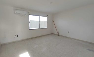 CASA REMODELADA EN VENTA FRACCIONAMIENTO REFORMA