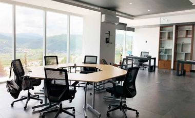 OFICINA AMUEBLADA EN RENTA EN EDIFICIO CAPITAL CENTRO TRES MARIAS, MORELIA