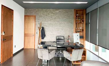 OFICINA AMUEBLADA EN RENTA EN EDIFICIO CAPITAL CENTRO TRES MARIAS, MORELIA