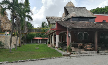 Casa en venta,  Estilo Colonial, Chicxulub Pueblo, cerca de la playa.