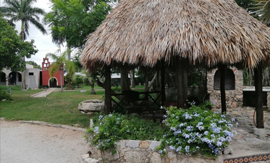 Casa en venta,  Estilo Colonial, Chicxulub Pueblo, cerca de la playa.