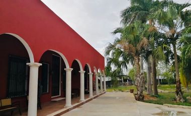 Casa en venta,  Estilo Colonial, Chicxulub Pueblo, cerca de la playa.