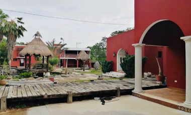 Casa en venta,  Estilo Colonial, Chicxulub Pueblo, cerca de la playa.