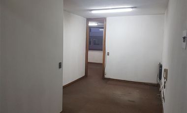 Oficina en Arriendo en A metros de Plaza Sotomayor