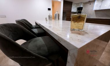 Casa de Lujo con Alberca y Cine Colinas de San Javier