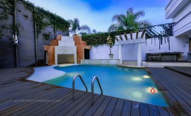 Casa de Lujo con Alberca y Cine Colinas de San Javier