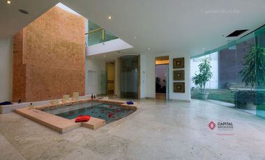 Casa de Lujo con Alberca y Cine Colinas de San Javier