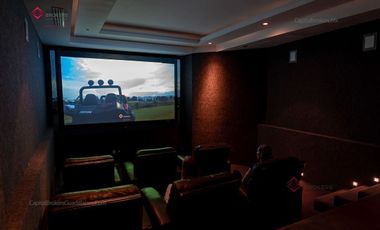 Casa de Lujo con Alberca y Cine Colinas de San Javier