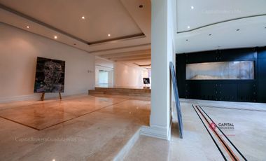 Casa de Lujo con Alberca y Cine Colinas de San Javier