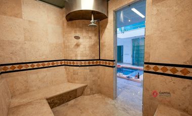 Casa de Lujo con Alberca y Cine Colinas de San Javier