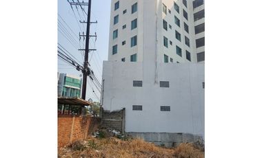 TERRENO EN VENTA EN PAGES LLERGO, CASI ESQUINA AV. MENDEZ