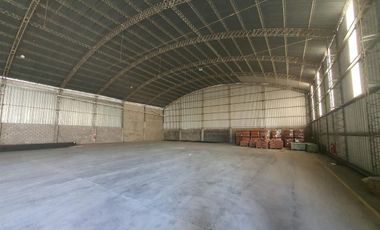 Depósito en Alquiler 2068 m2 en Zarate Autovia 6