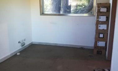 EXCELENTE LOCAL COMERCIAL SOBRE 25 DE MAYO 799 SAN ISIDRO 1000 MTS