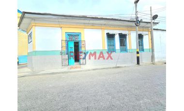 ¿Buscas un espacio perfecto para hacer crecer tu negocio? Su ubicación privilegiada, cerca de la Tradicional Plazuela Merino y la Av. Sánchez Cerro, g