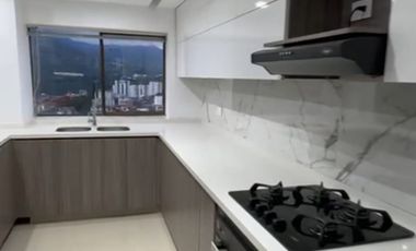 apartamento en venta en avenida 30 de agosto. Cod V4897
