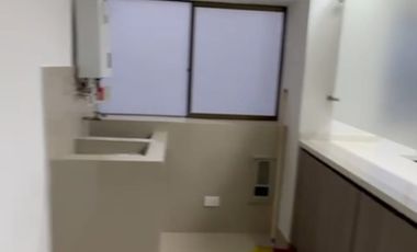 apartamento en venta en avenida 30 de agosto. Cod V4897