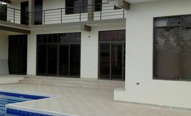 casa campestre en venta en la mesa. Cod V3637