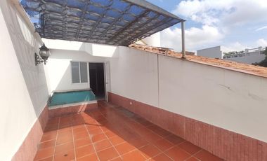 casa en arriendo en caobos. Cod A20654