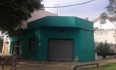 Casa 3 amb+2 locales+dpto 2 ambientes