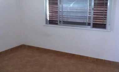 CHALET, 5 AMBIENTES, FONDO LIBRE